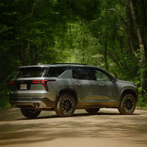 2025 chevrolet traverse lt lease deal