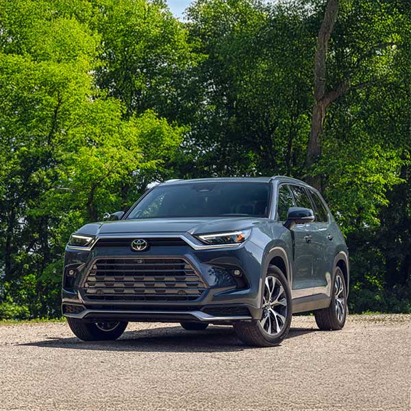2025 toyota grand highlander xle lease deal